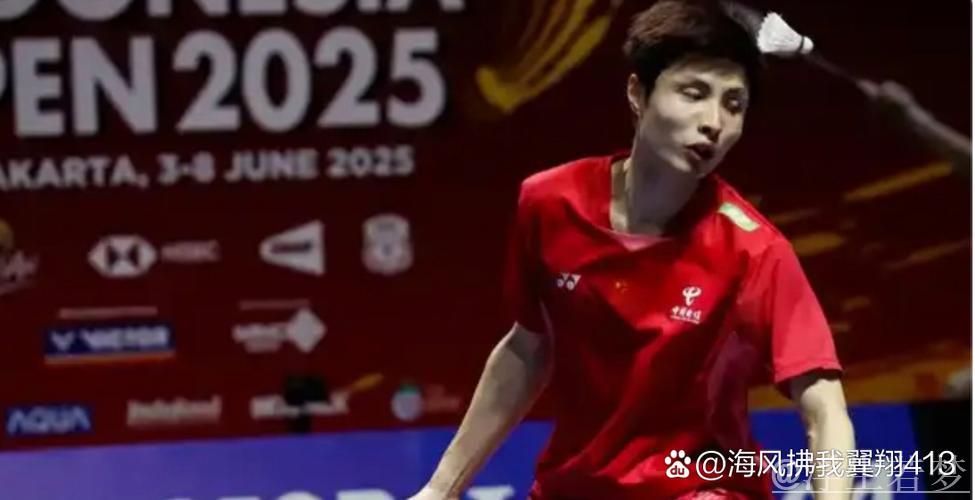 石宇奇直落两局战胜王正行 挺进印尼赛男单四强 石宇奇直落两局战胜王正行 挺进印尼赛男单四强